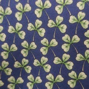 **SILK TIE**